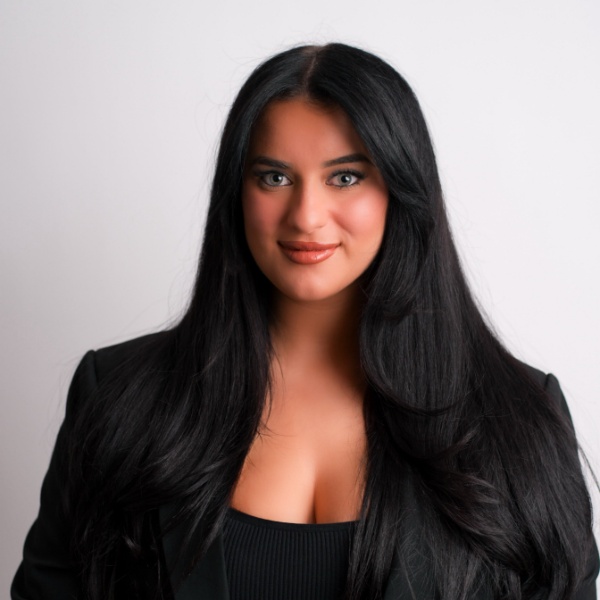 Staten Island Neuhaus Real Estate Agent Photo