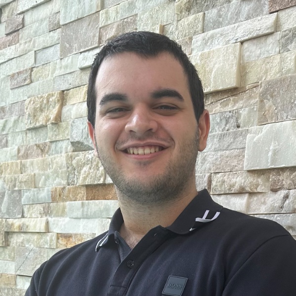 Staten Island Neuhaus Real Estate Agent Photo
