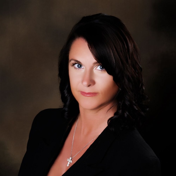 Staten Island Neuhaus Real Estate Agent Photo