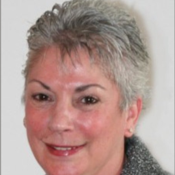 Staten Island Neuhaus Real Estate Agent Photo