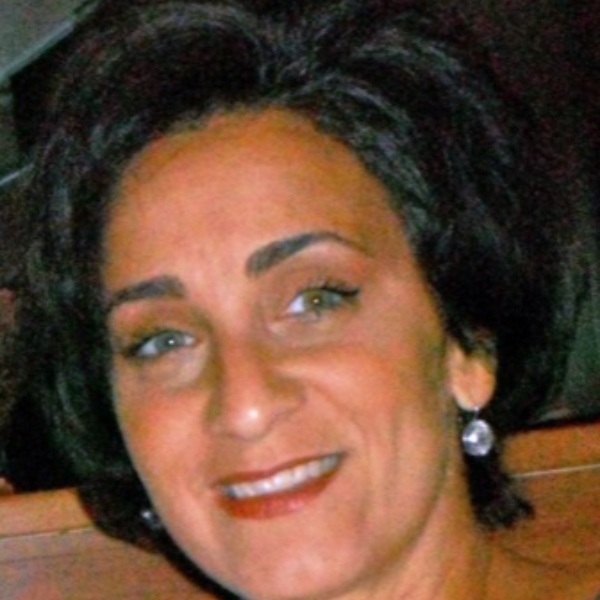 Staten Island Neuhaus Real Estate Agent Photo