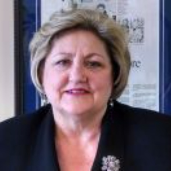 Staten Island Neuhaus Real Estate Agent Photo