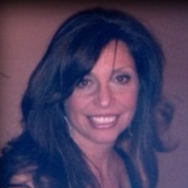 Staten Island Neuhaus Real Estate Agent Photo