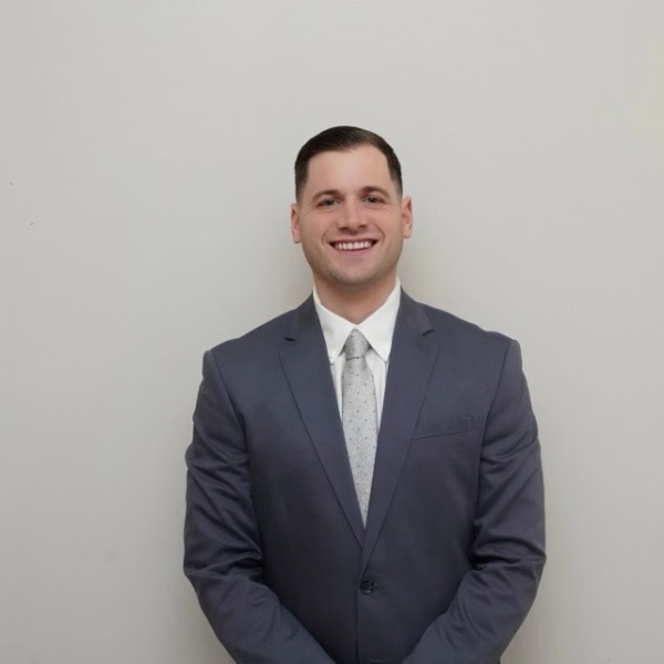 Staten Island Neuhaus Real Estate Agent Photo