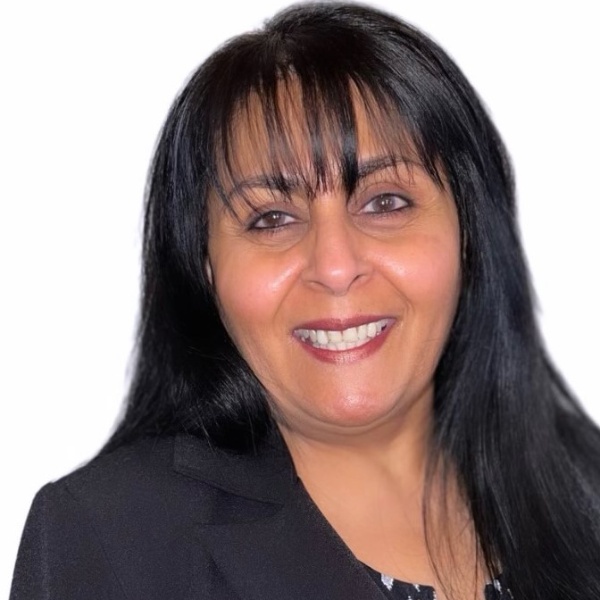 Staten Island Neuhaus Real Estate Agent Photo